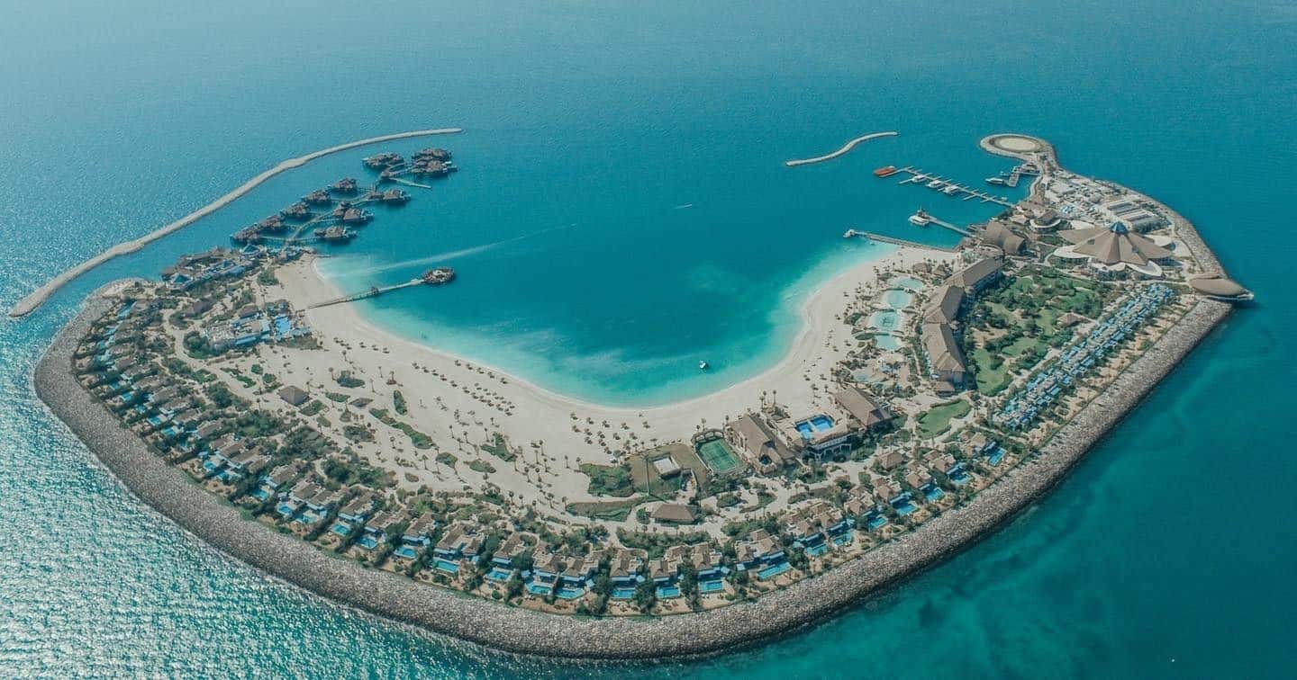 A Luxurious Day at Qatar’s Banana Island Resort with Your Escort