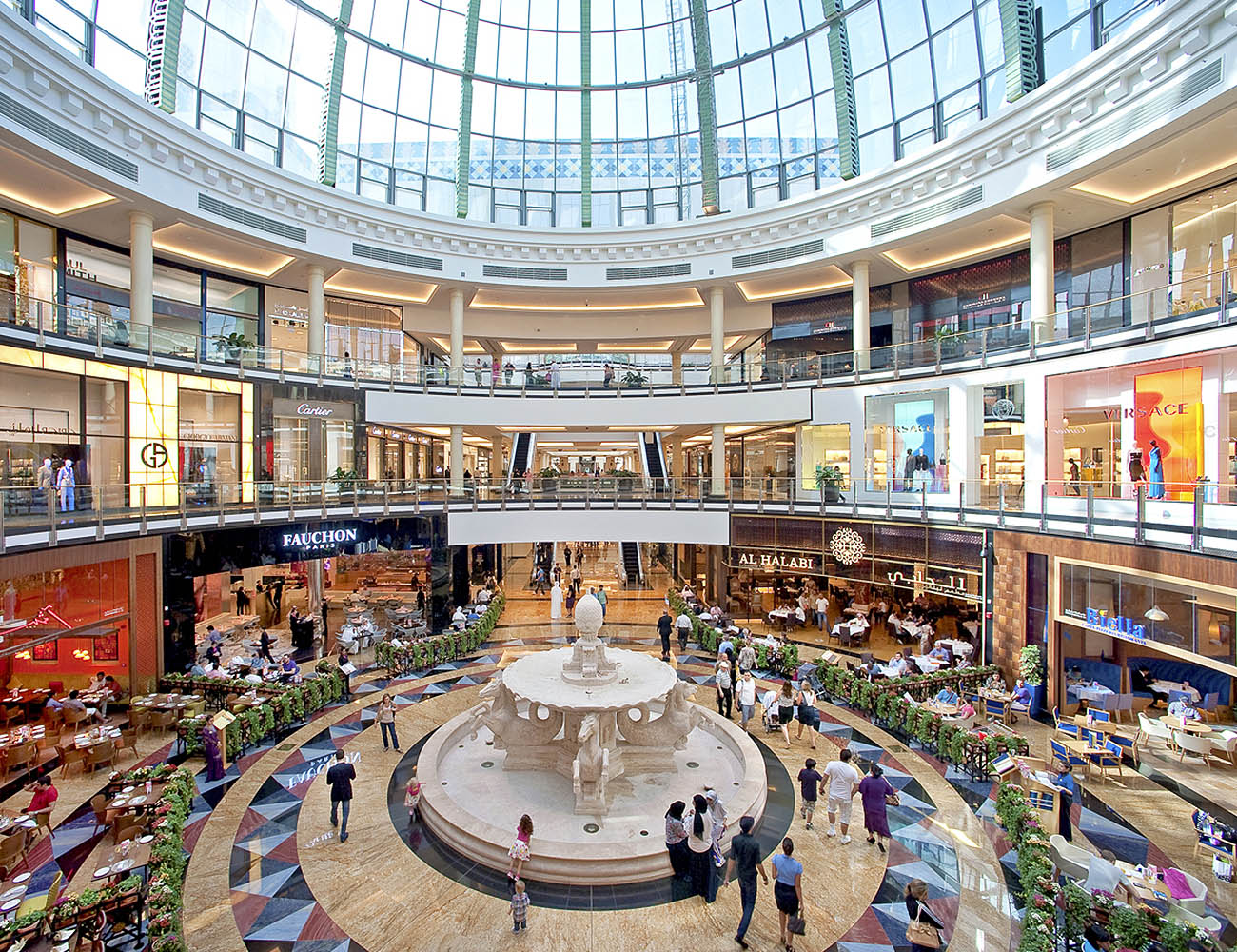 Unveiling Dubai’s Most Luxurious Shopping Experiences: A Date of Retail Elegance